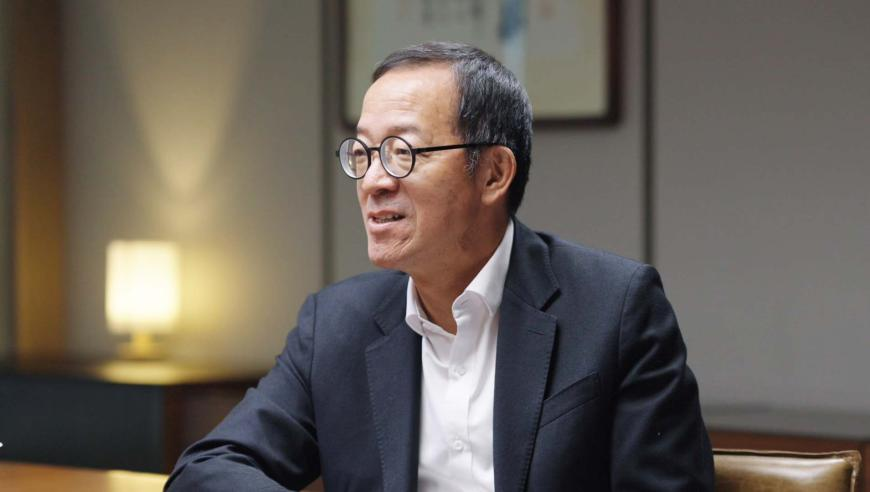 新澳门六开彩资料大全55,一家九位老师总教龄206年,详细释义解释落实_定制版V7.5
